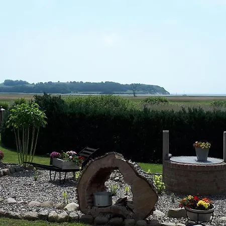 Monchgut Boddenblick 2 Appartement *